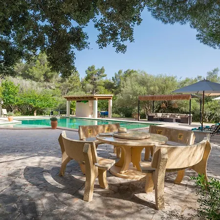 De Lujo Con Gran Piscina Y Campo De Golf Cerca