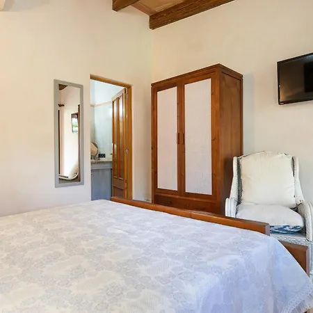 Villa De Lujo Con Gran Piscina Y Campo De Golf Cerca S'Horta